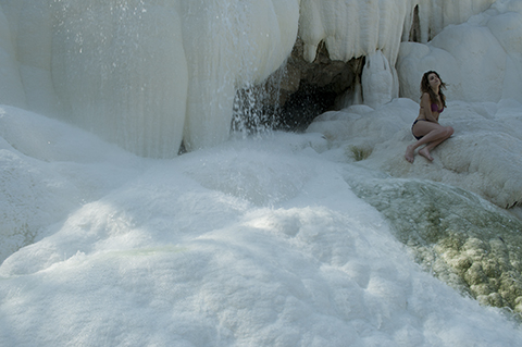 Spas and thermal springs on photo treks