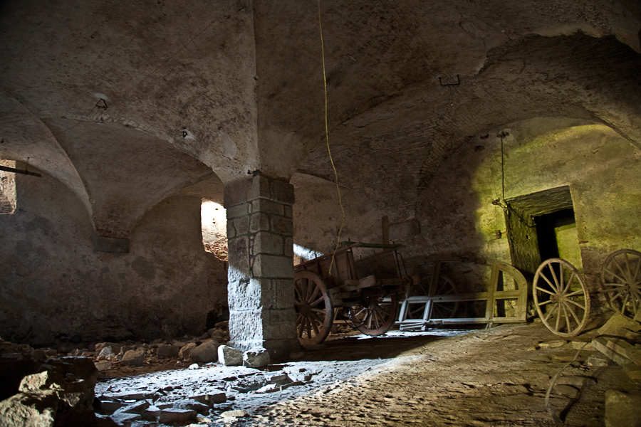 Radicofani.Medici_Post-house, cellar.PatrickNicholascellar